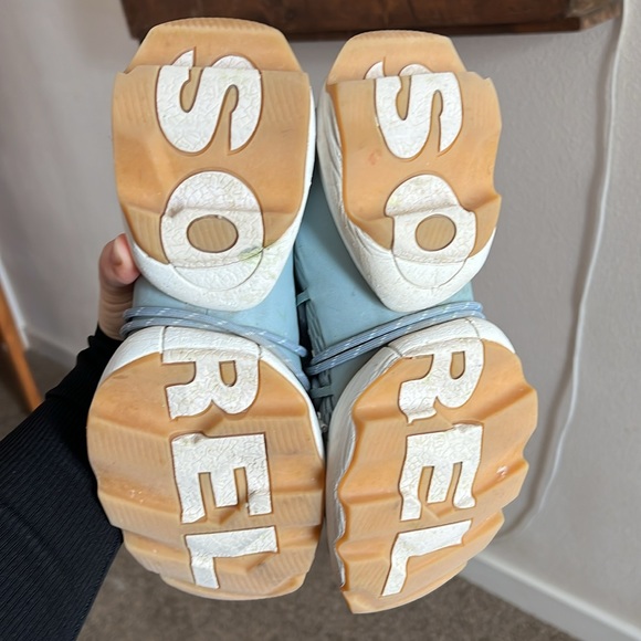 Sorel kinetic impact sneakers - Picture 3 of 6